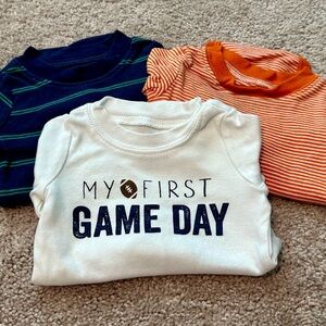 Set of 3 0-3month Carters long sleeved onesies